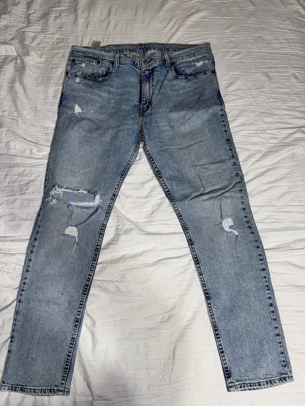 Levis 512